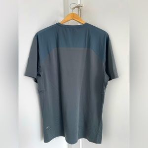 Lululemon Men’s XL Metal Vent Tech Tee Shirt - Dark Gray/Charcoal